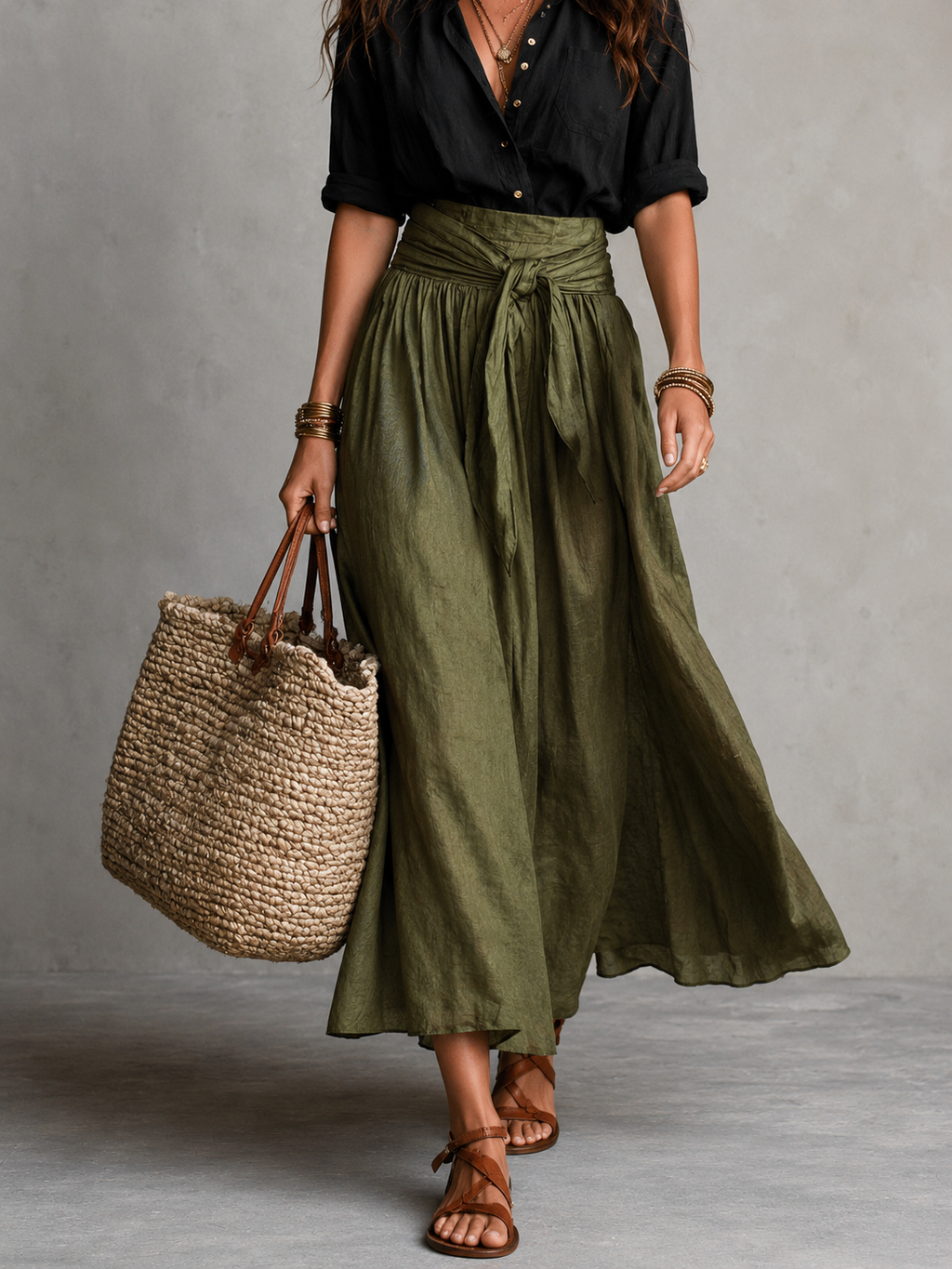 Vera™ | Conjunto de Dos Piezas: Top Negro y Falda Midi Verde Oliva