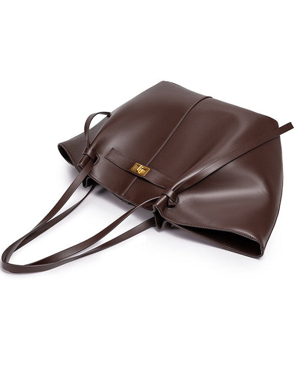ARIA | Luxe Curve Bag — The Accessory That Says It All